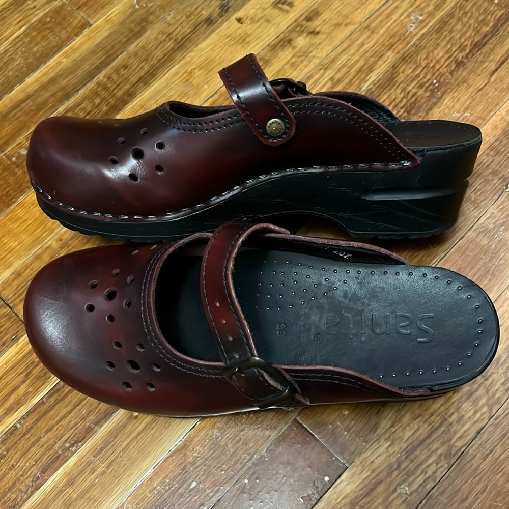 Women’s Sanita clogs shoes Mary Jane Size 38 Eu, 7.5 US, like New